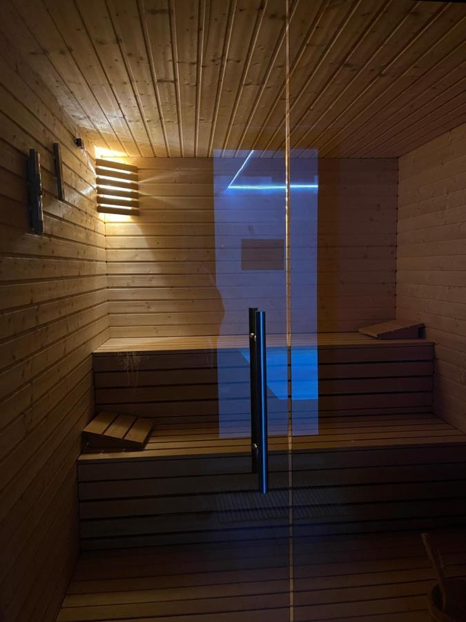 La Park Aparthotel Kudowa-Zdroj Bagian luar foto