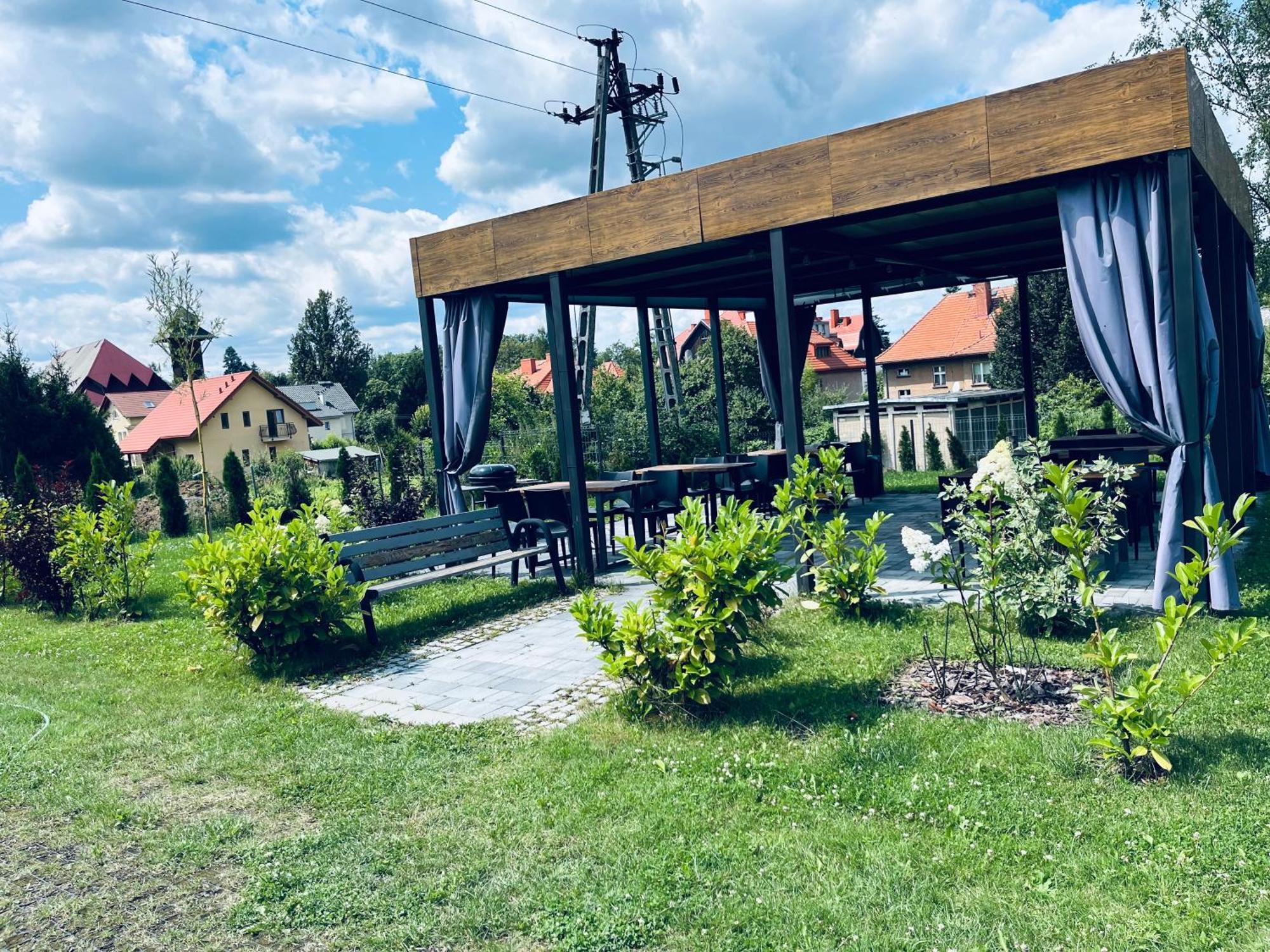 La Park Aparthotel Kudowa-Zdroj Bagian luar foto