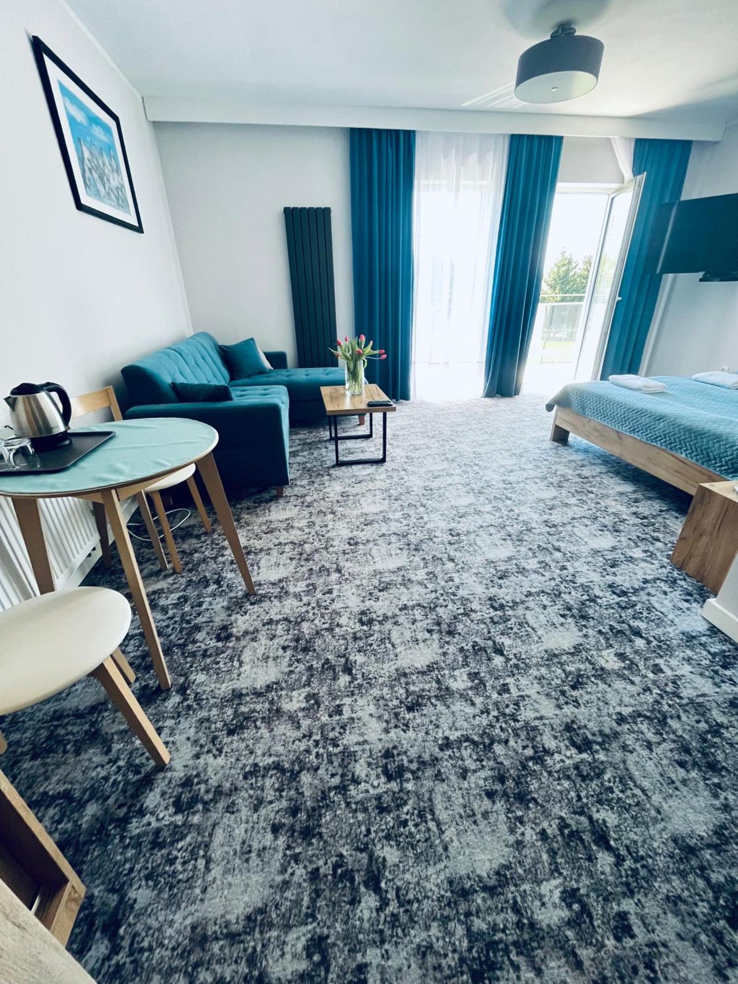 La Park Aparthotel Kudowa-Zdroj Bagian luar foto